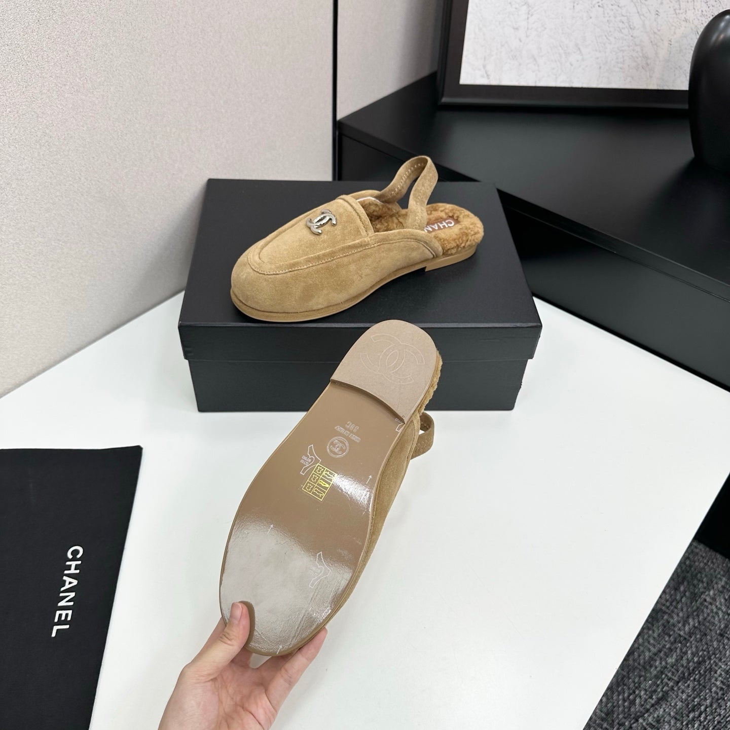 C 25 Casual suede slippers with fleece lining（KHAKI/BLACK/BROWN/BEIGI）