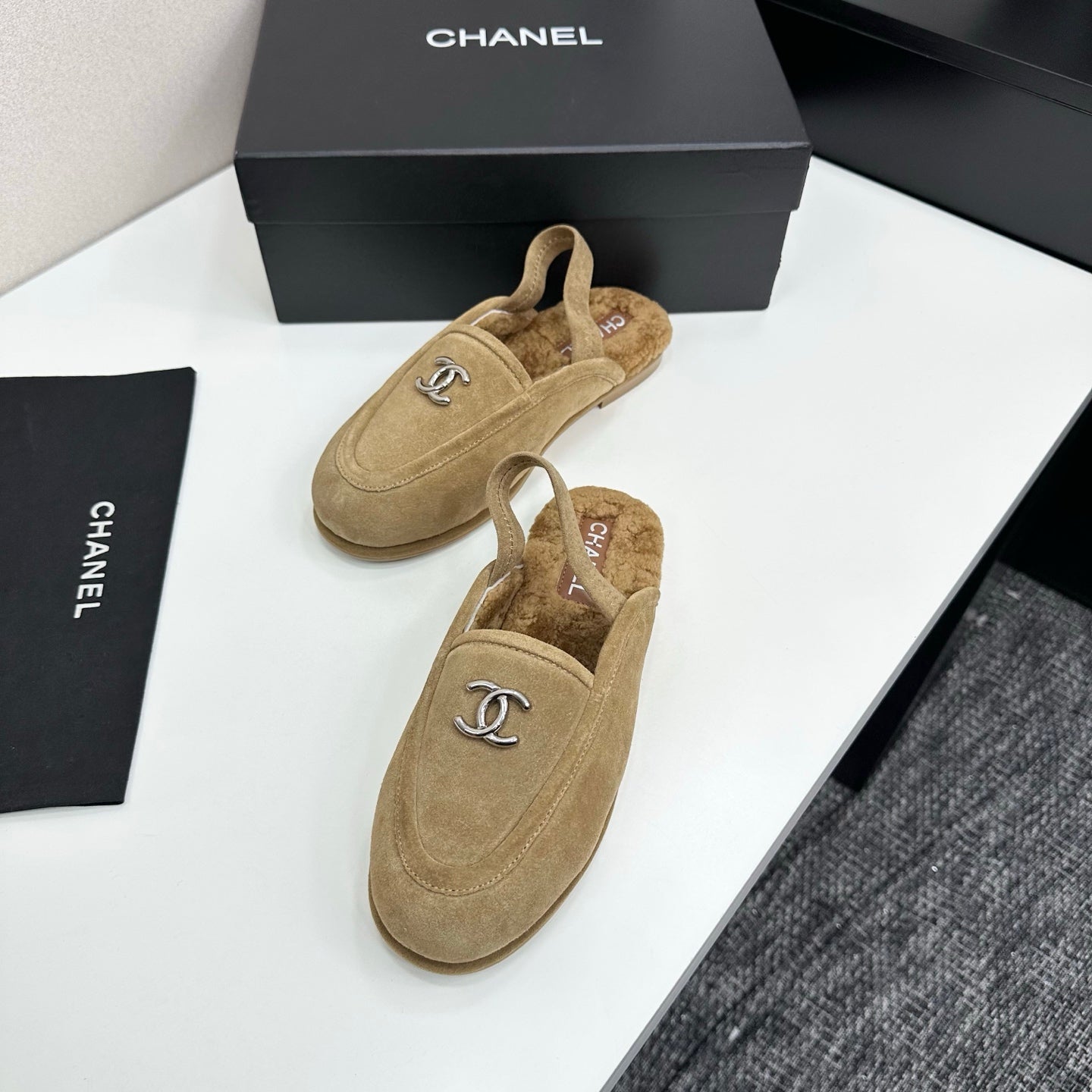 C 25 Casual suede slippers with fleece lining（KHAKI/BLACK/BROWN/BEIGI）