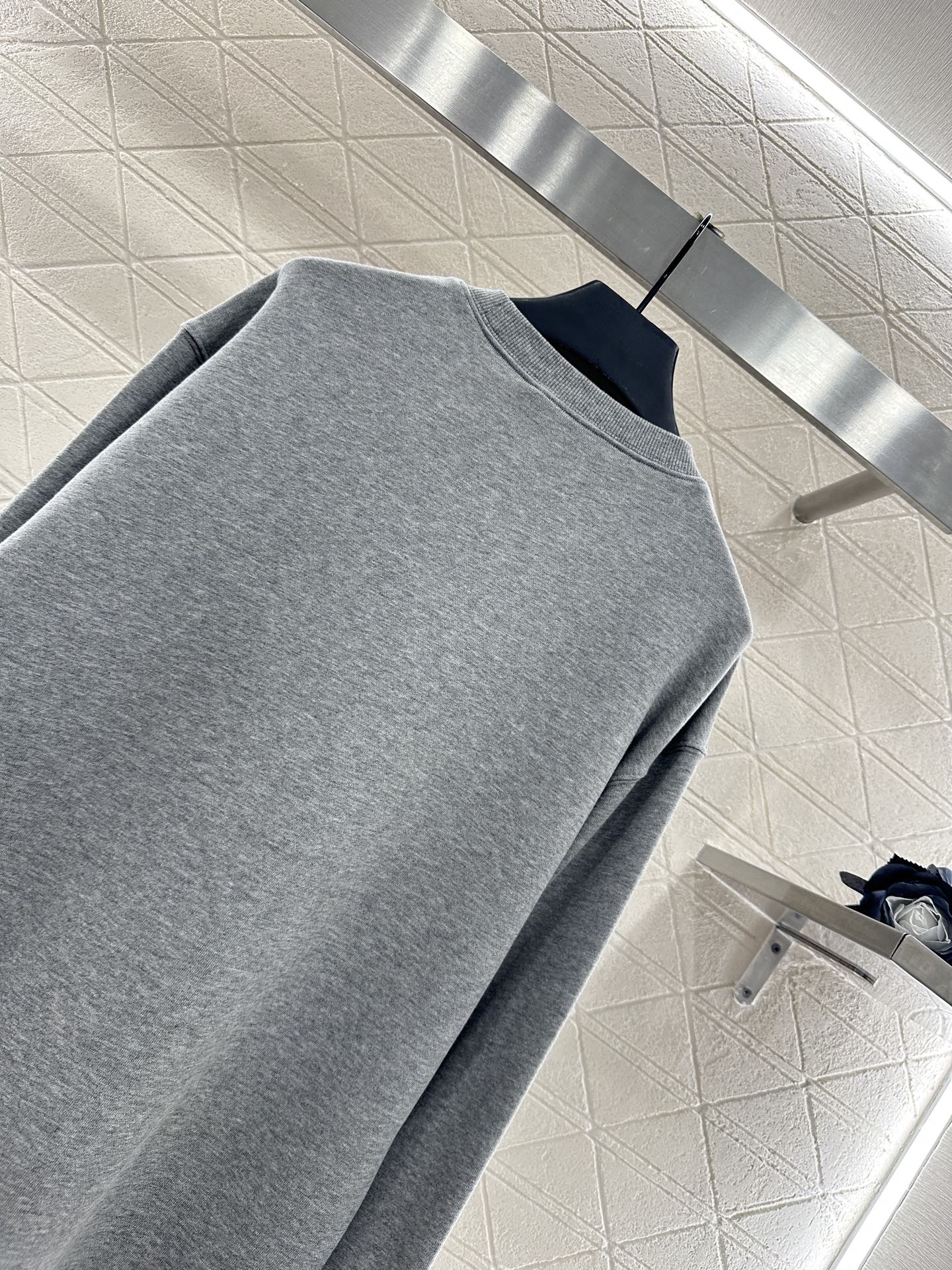 G 25 round neck lettering sweatshirt