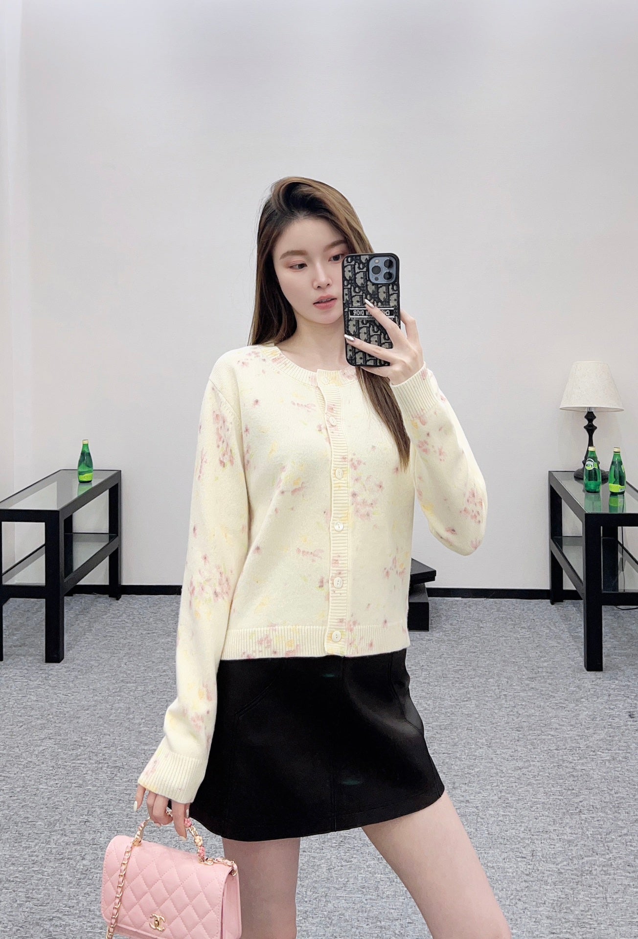 Pr 25 Floral light yellow knitted cardigan