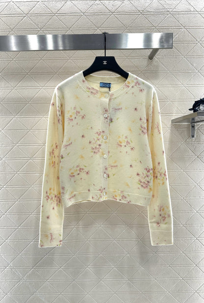 Pr 25 Floral light yellow knitted cardigan