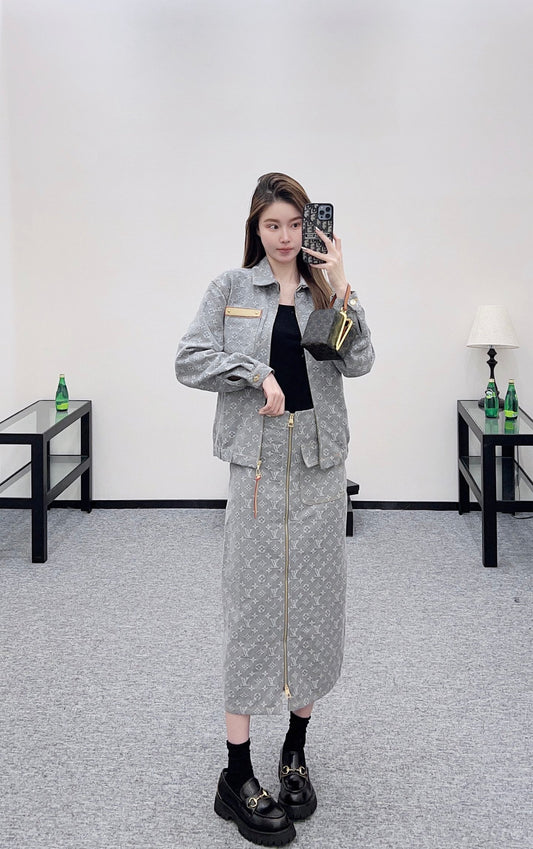 L 25 Denim jacquard jacket and skirt suit
