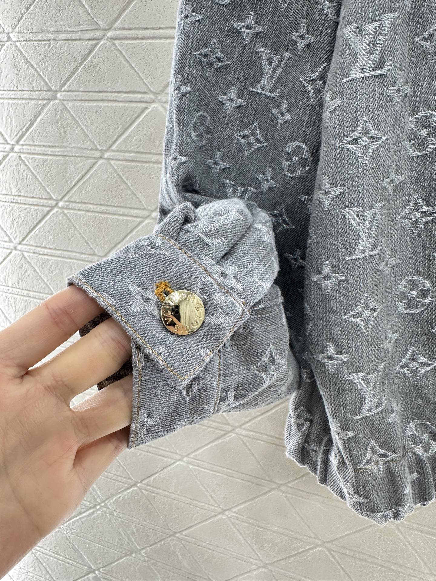 L 25 Denim jacquard jacket and skirt suit