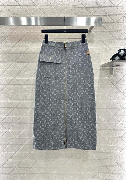 L 25 Denim jacquard jacket and skirt suit