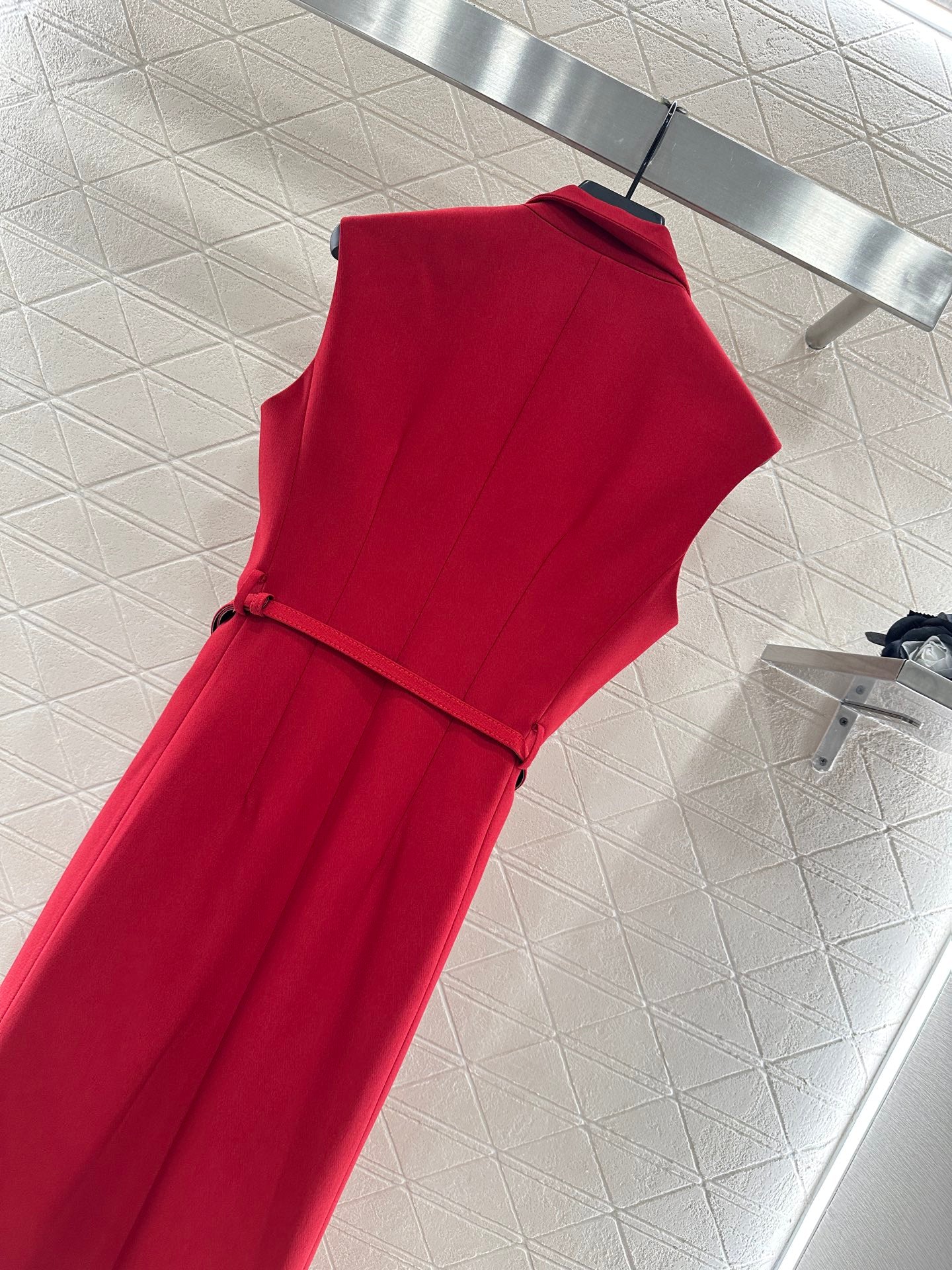 D 25 Belted vest dress(black/red)