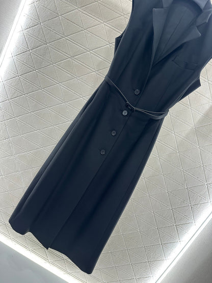 D 25 Belted vest dress(black/red)