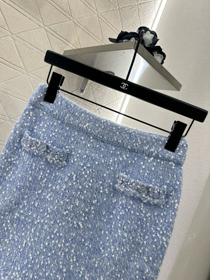 C 25 Grain lace knitted cardigan and skirt set