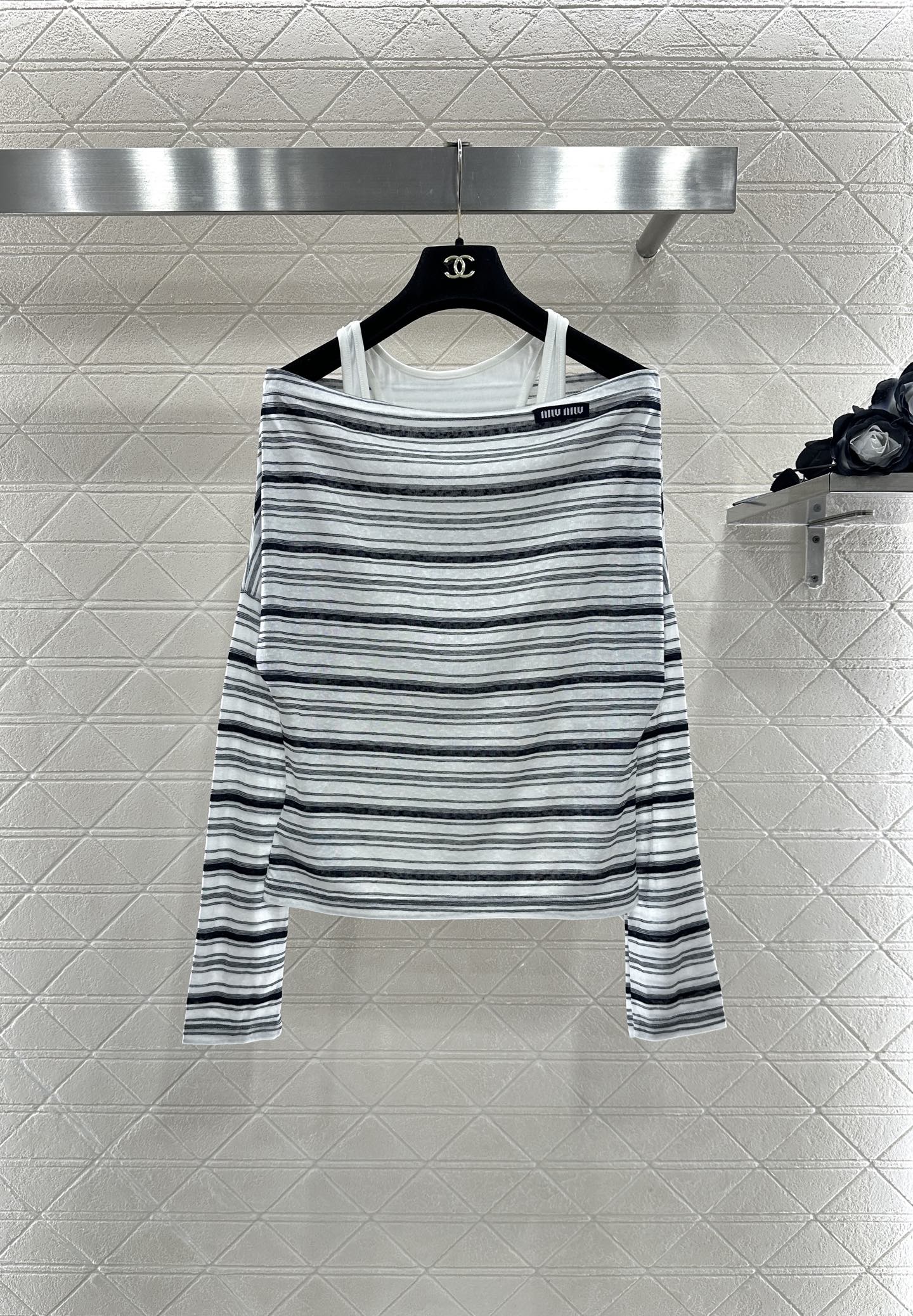 Mi 25 Loose striped long-sleeved vest two-piece set