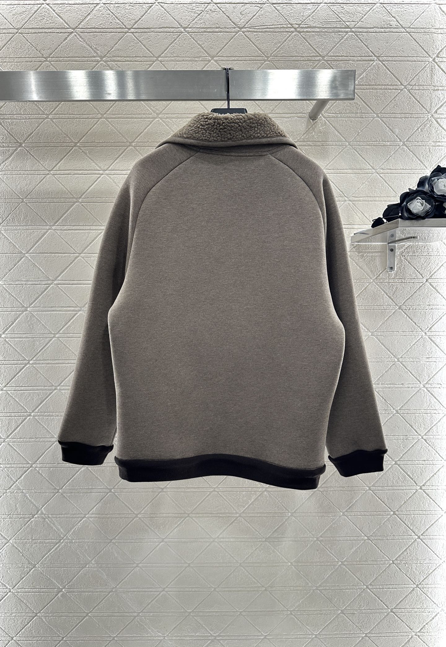 Mi 25 Plush zip-up jacket