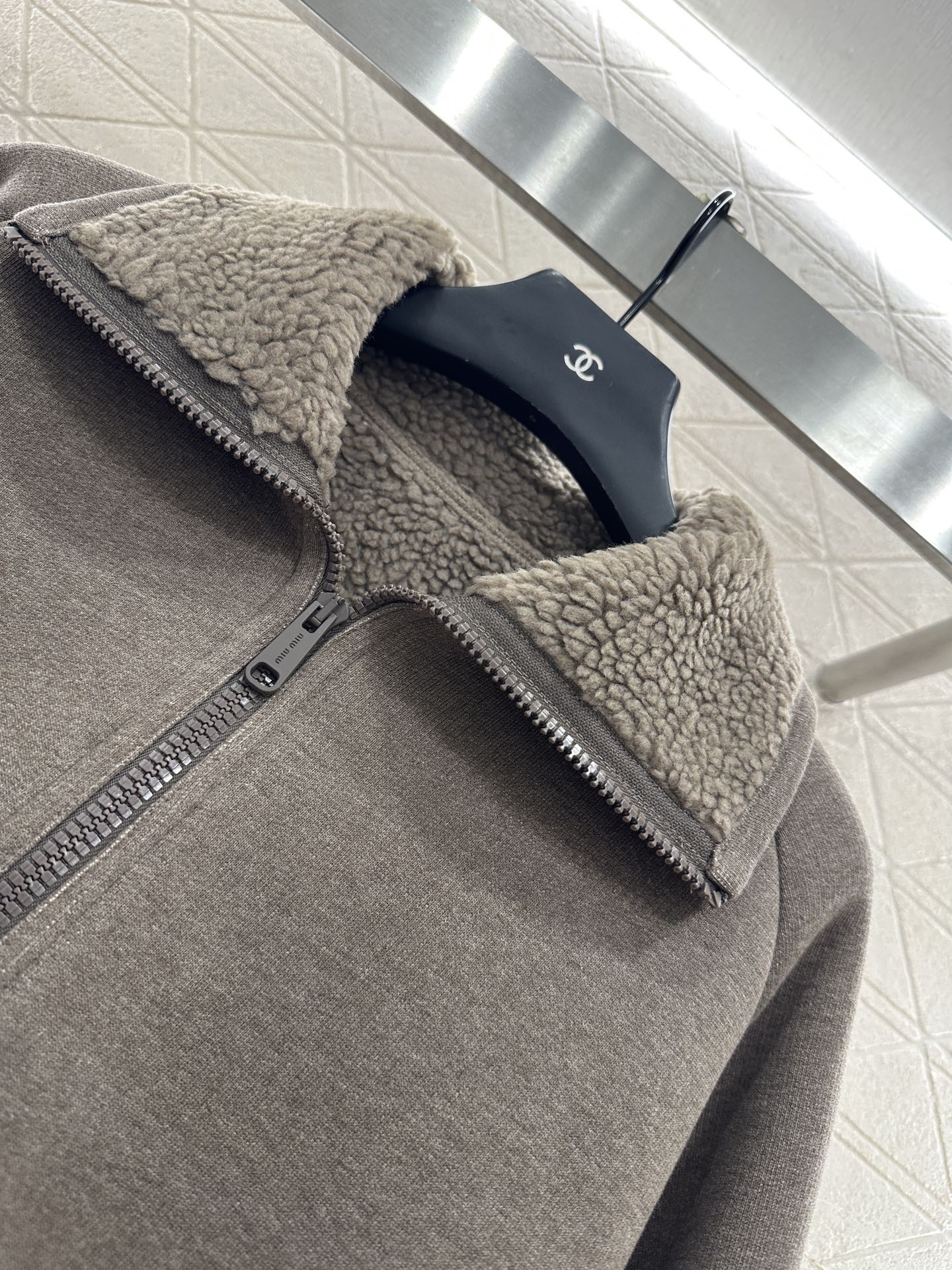 Mi 25 Plush zip-up jacket