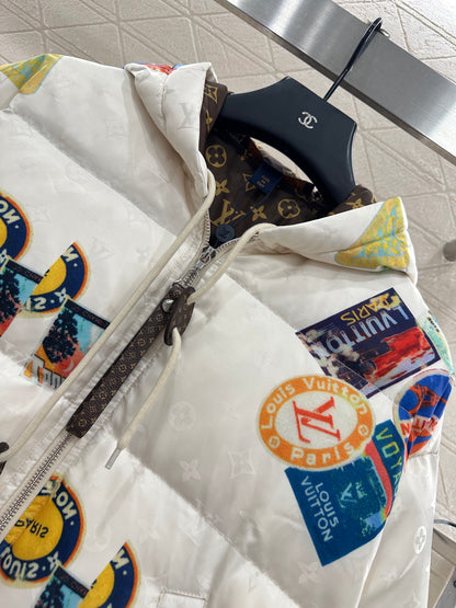 L 25 Hooded badge down jacket