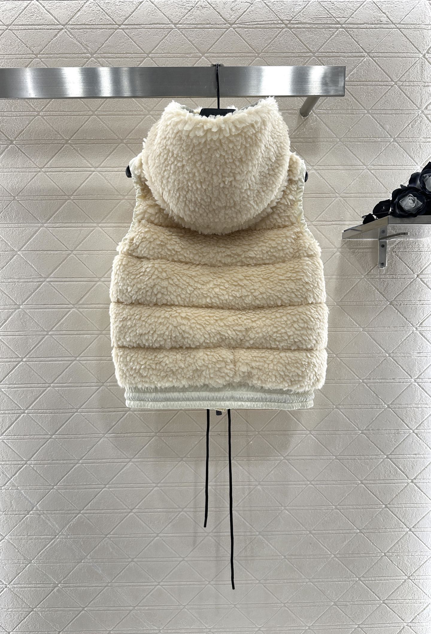 Mon 25 Plush zipper down vest