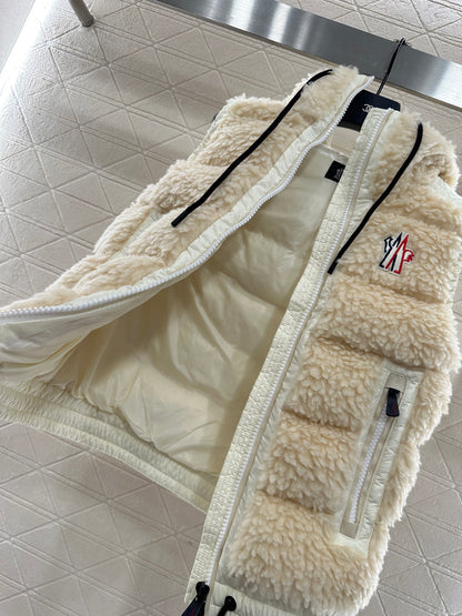 Mon 25 Plush zipper down vest