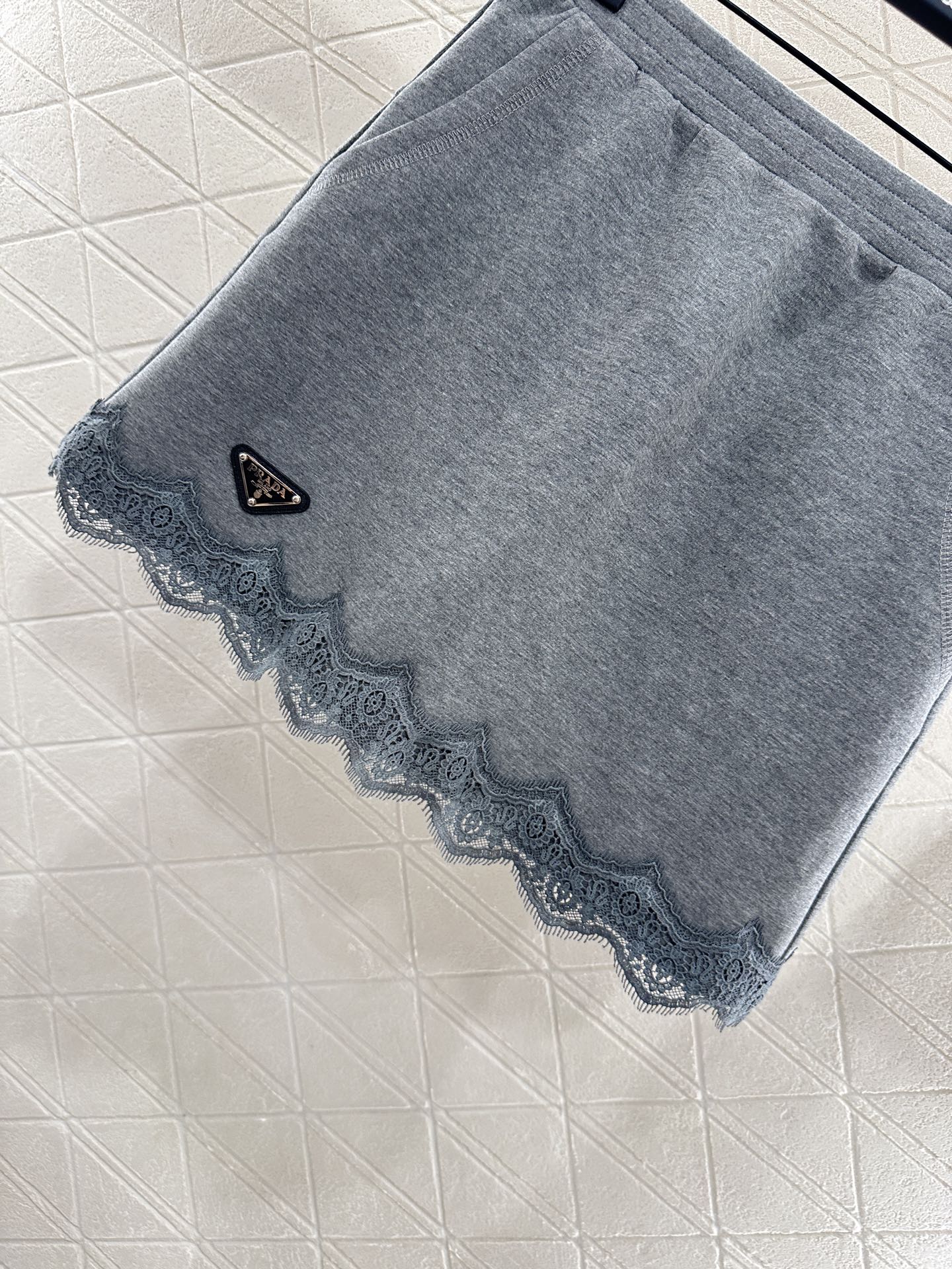 Pr 25 Hooded sweatshirt lace + skirt set
