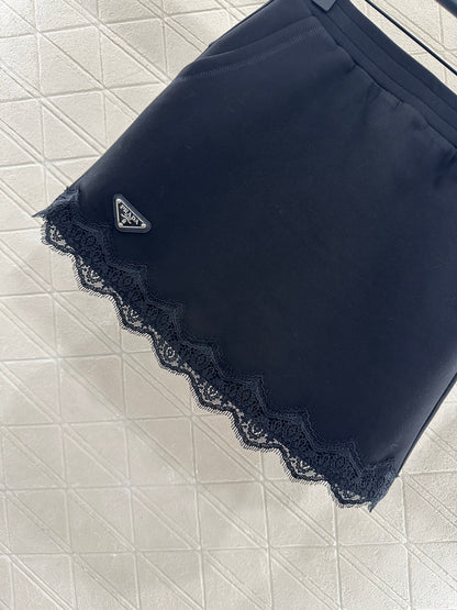 Pr 25 Hooded sweatshirt lace + skirt set