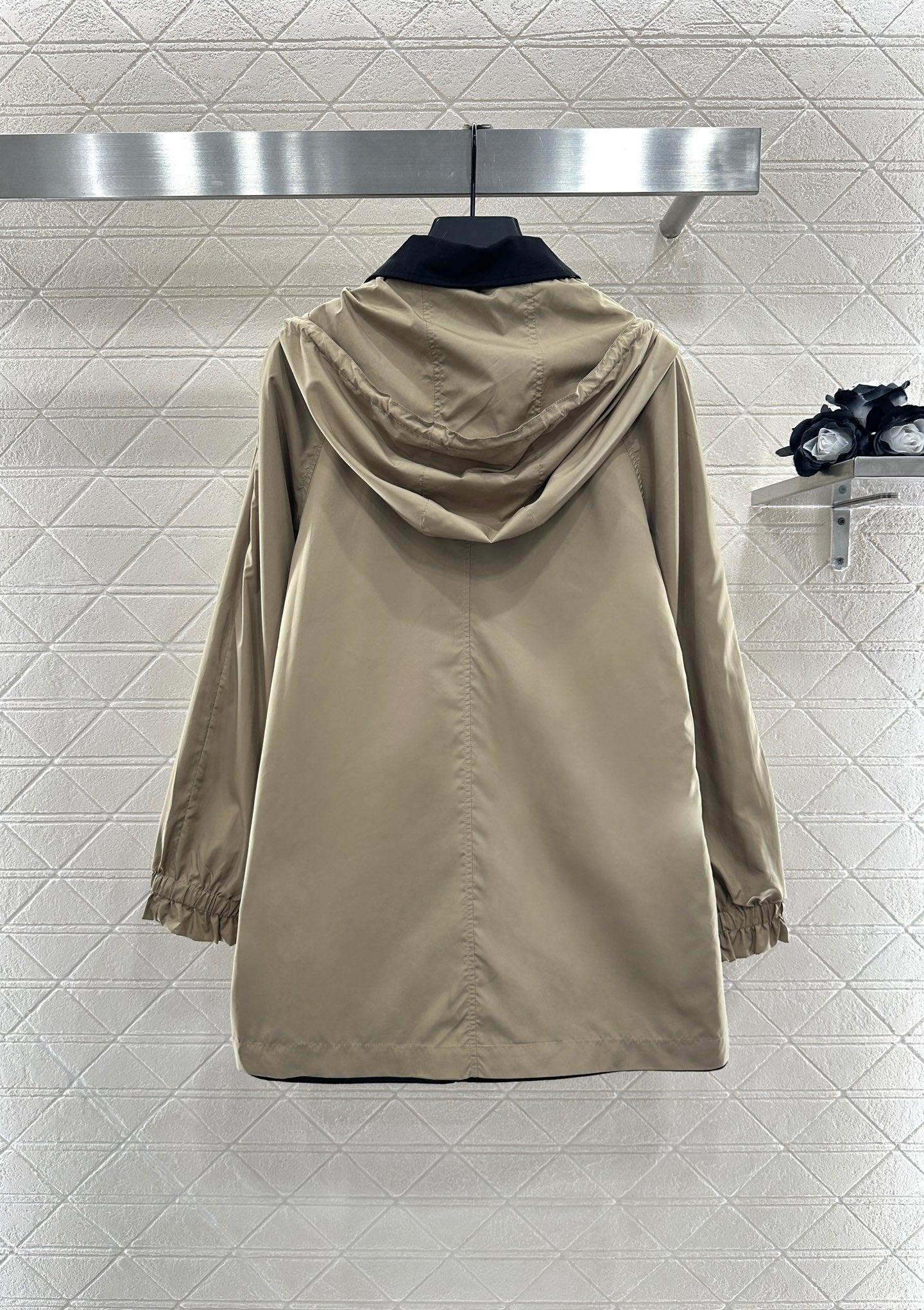 Pr 25 Reversible hooded windbreaker jacket