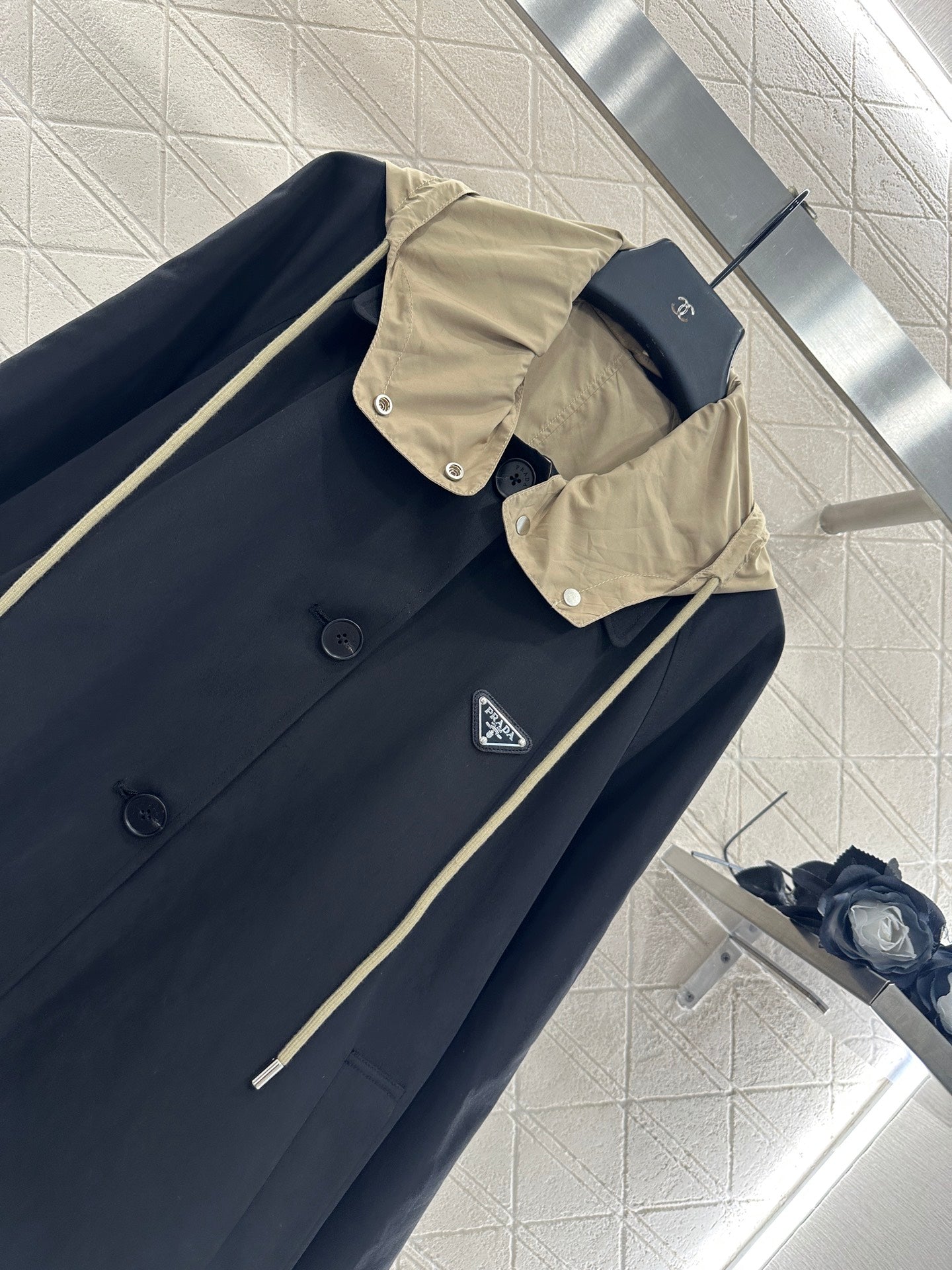 Pr 25 Reversible hooded windbreaker jacket