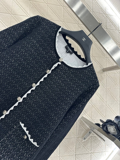 C 25 Lace design knitted cardigan (hidden version)