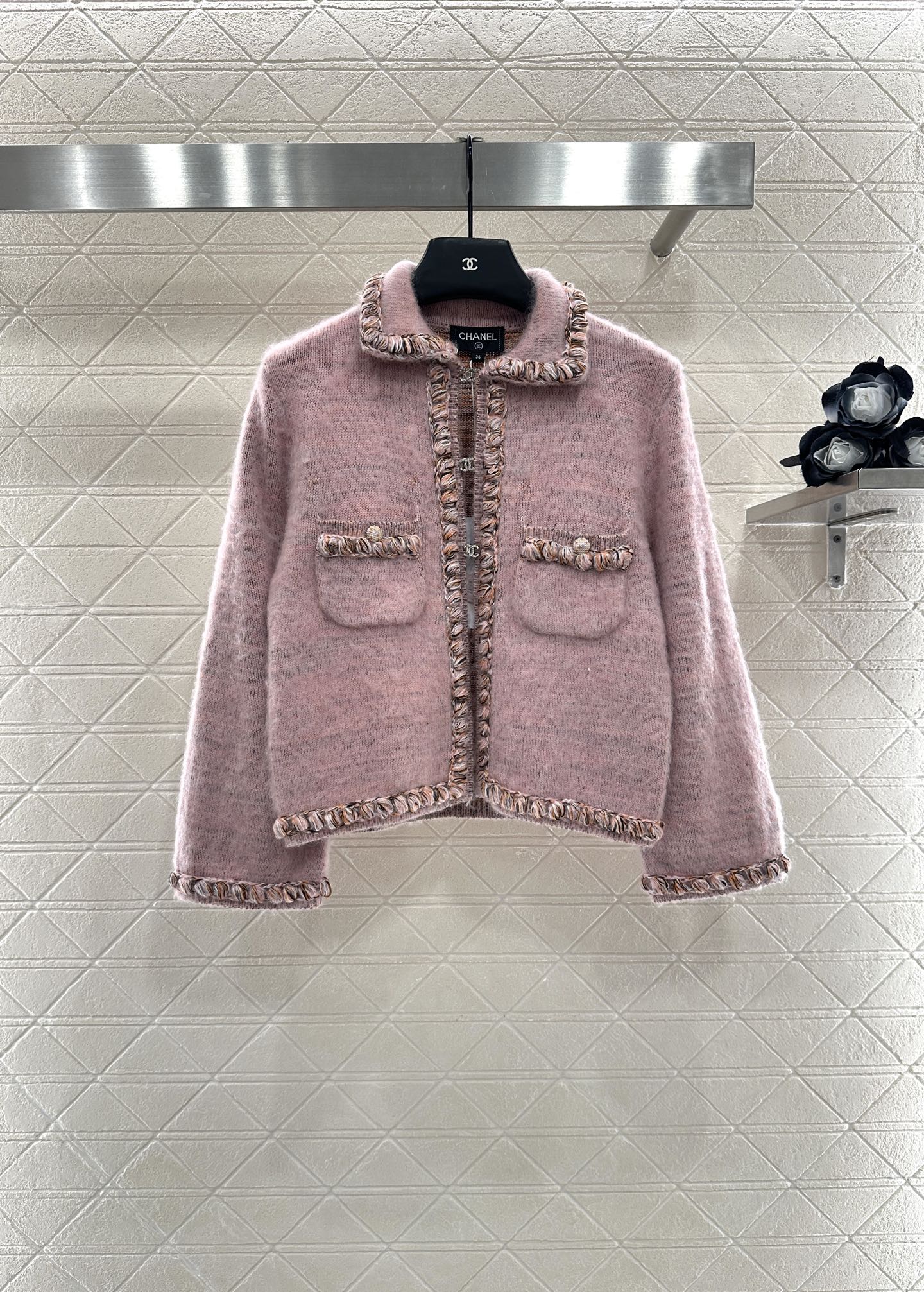 C 25 Braided hem knitted cardigan