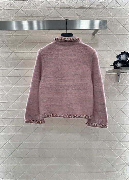 C 25 Braided hem knitted cardigan