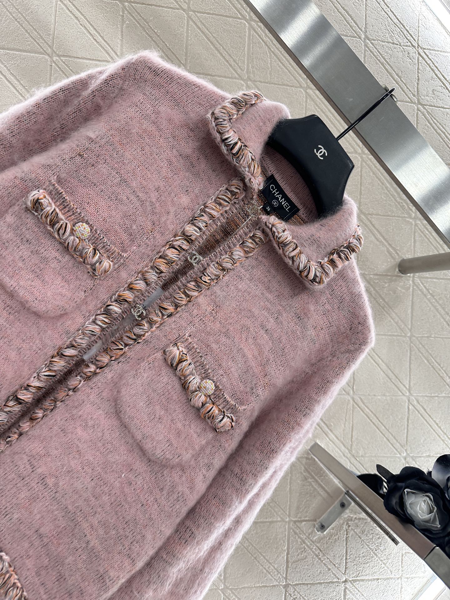 C 25 Braided hem knitted cardigan