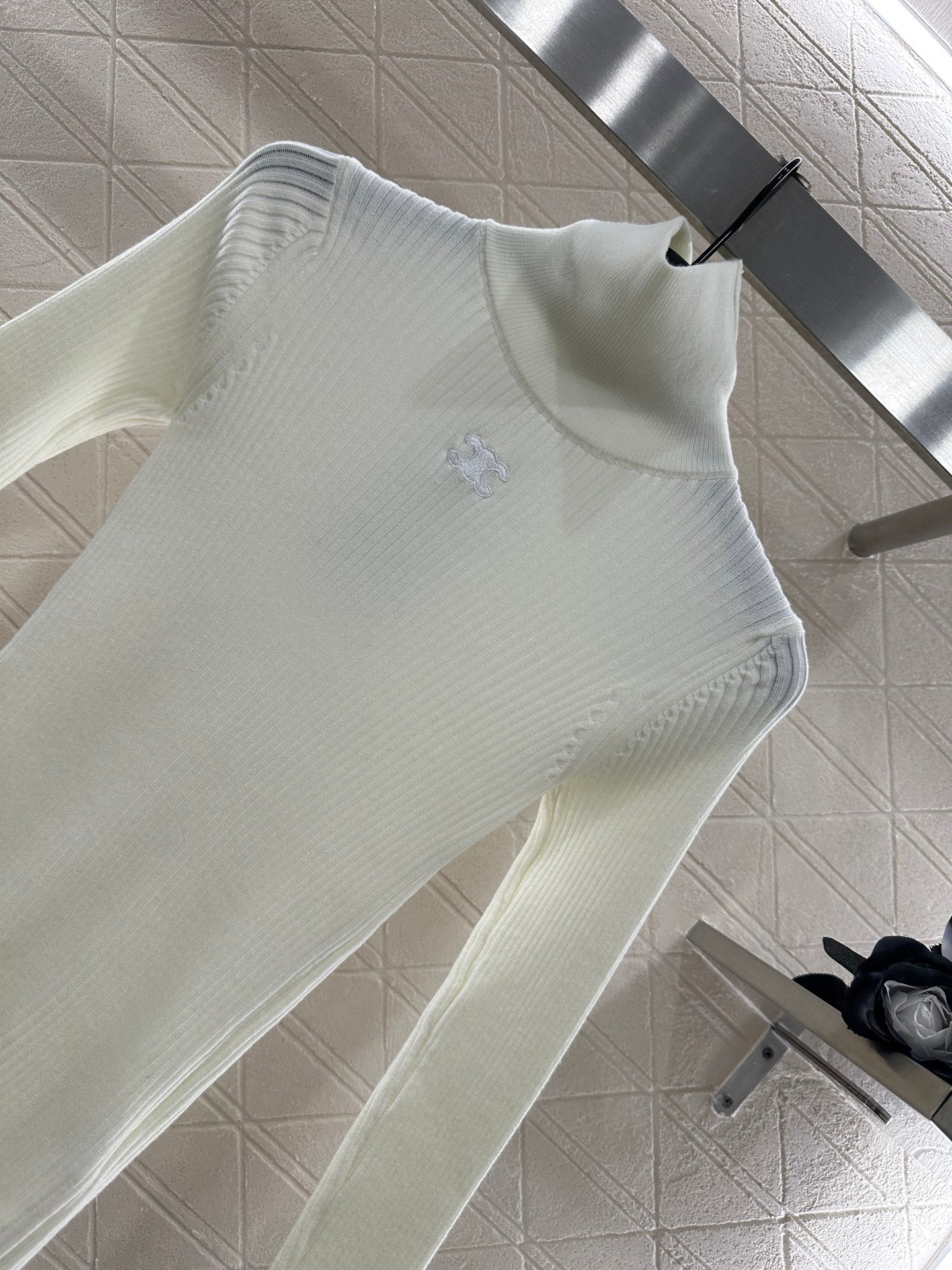 Ce 25 Slim Turtleneck Bottoming Shirt (Beige/Pink/Black)