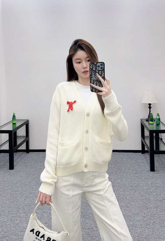 Ce 25 Pin logo wool cardigan