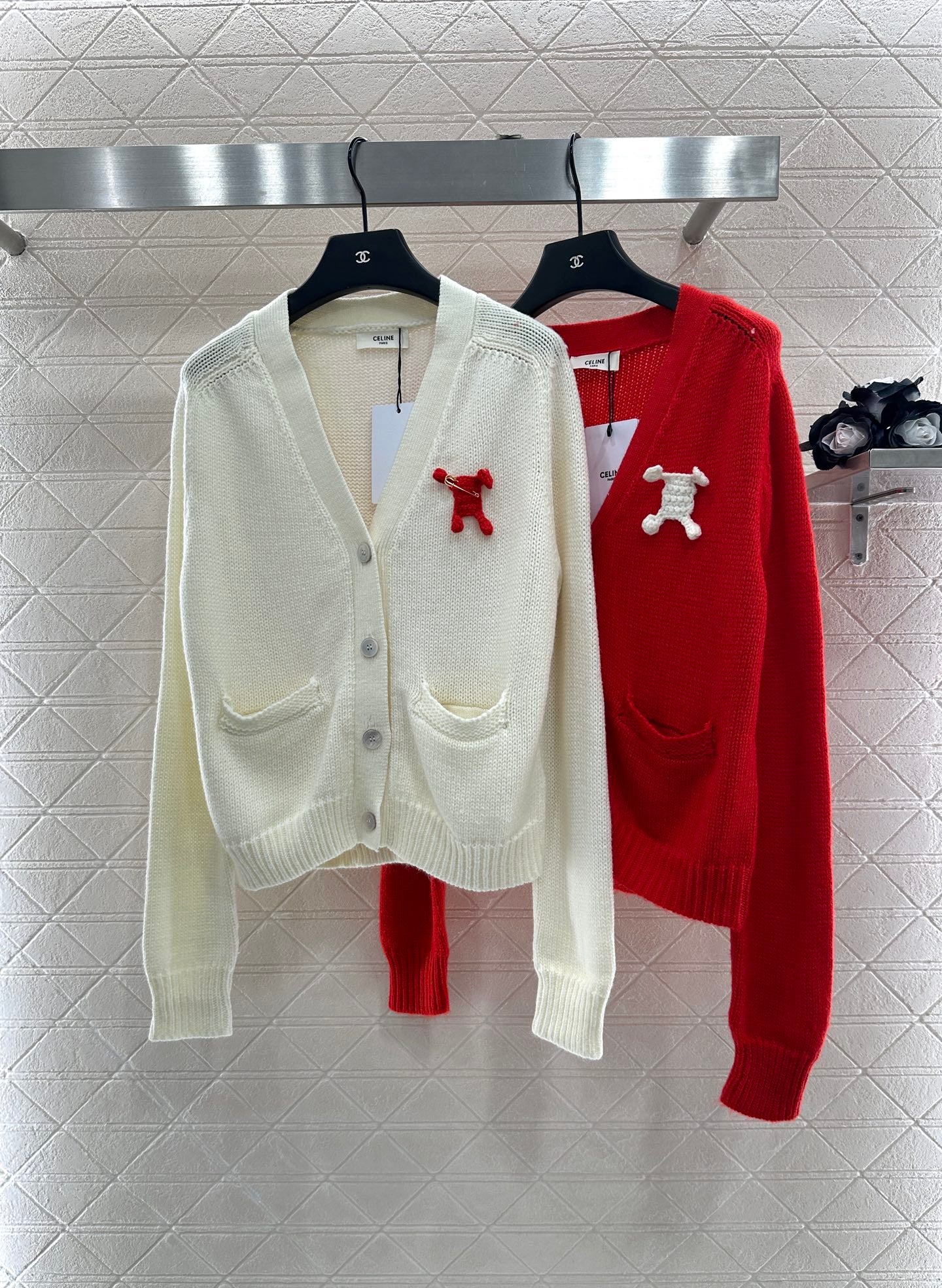 Ce 25 Pin logo wool cardigan