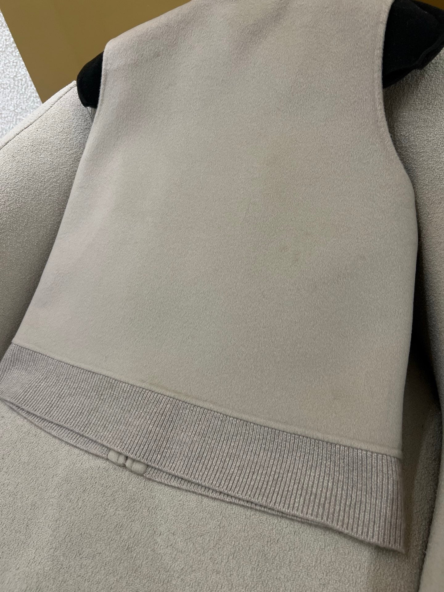 Bru 25 Noble and luxurious mink vest