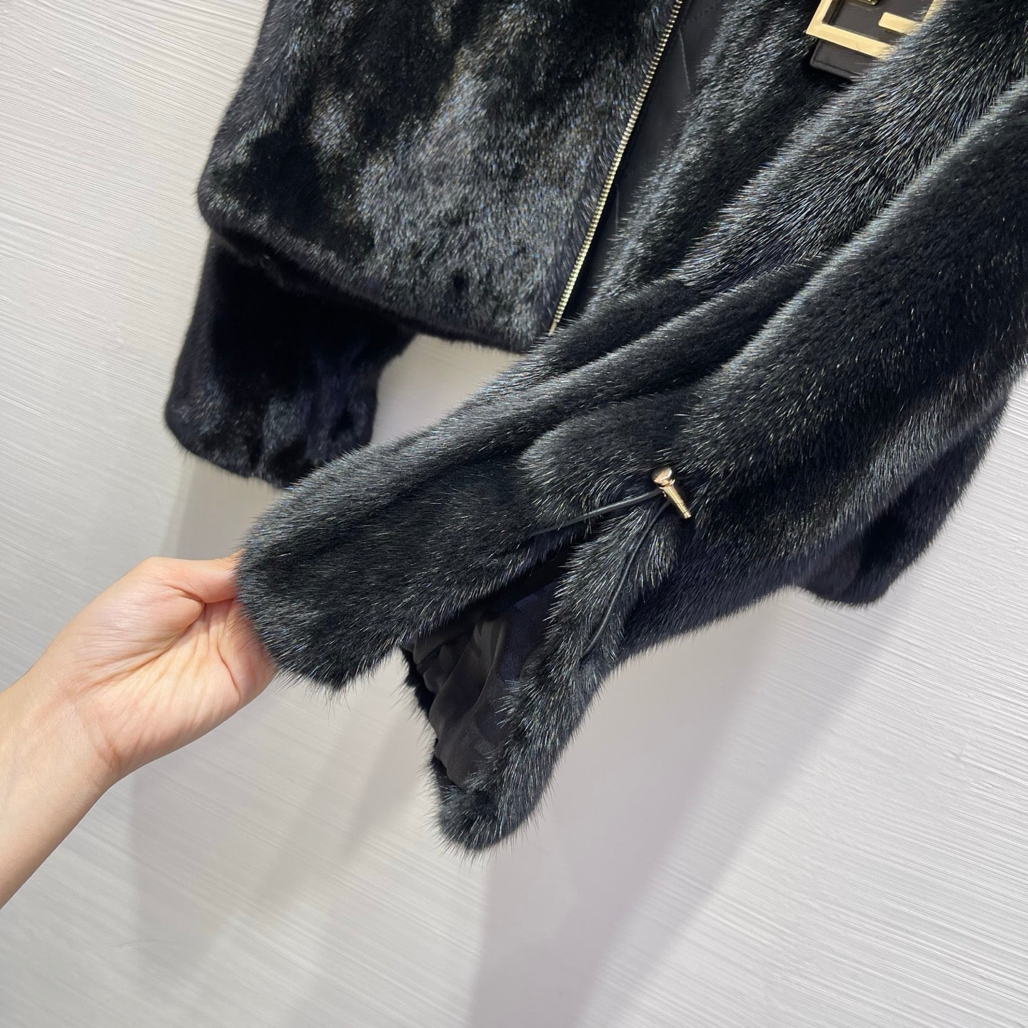 Fi 25 Noble and luxurious mink fur coat
