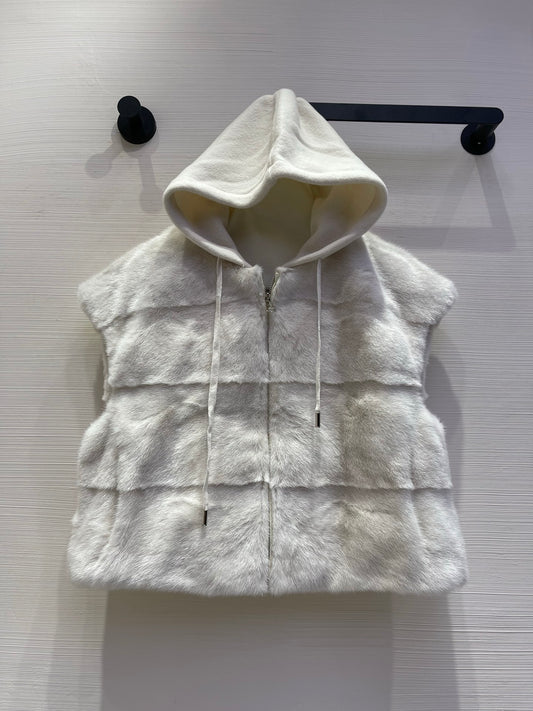lor 25 Mink cashmere hooded vest