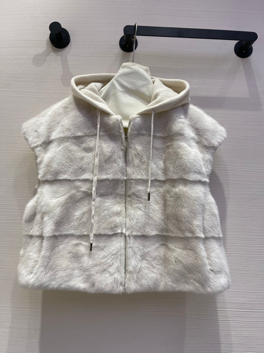 lor 25 Mink cashmere hooded vest