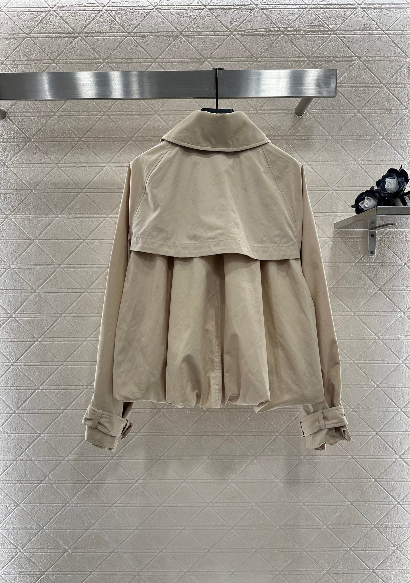 C 25 Short trench coat