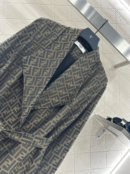 Fi 25 jacquard belted coat