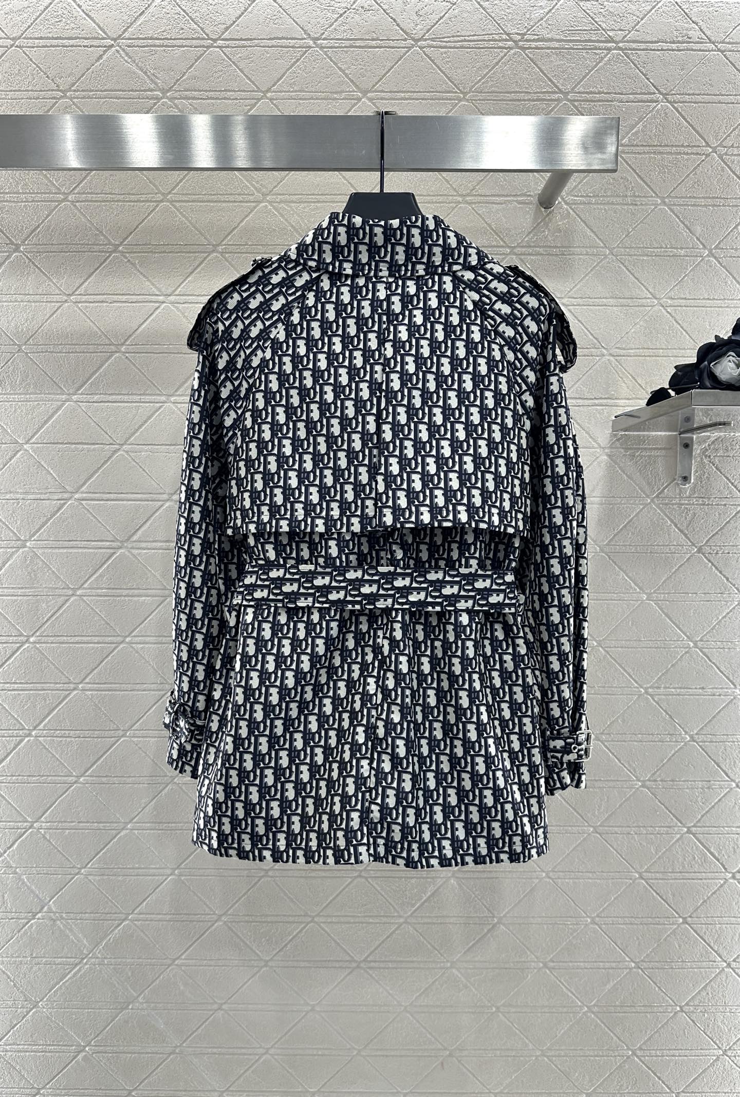 DI 25 jacquard cape double-breasted trench coat