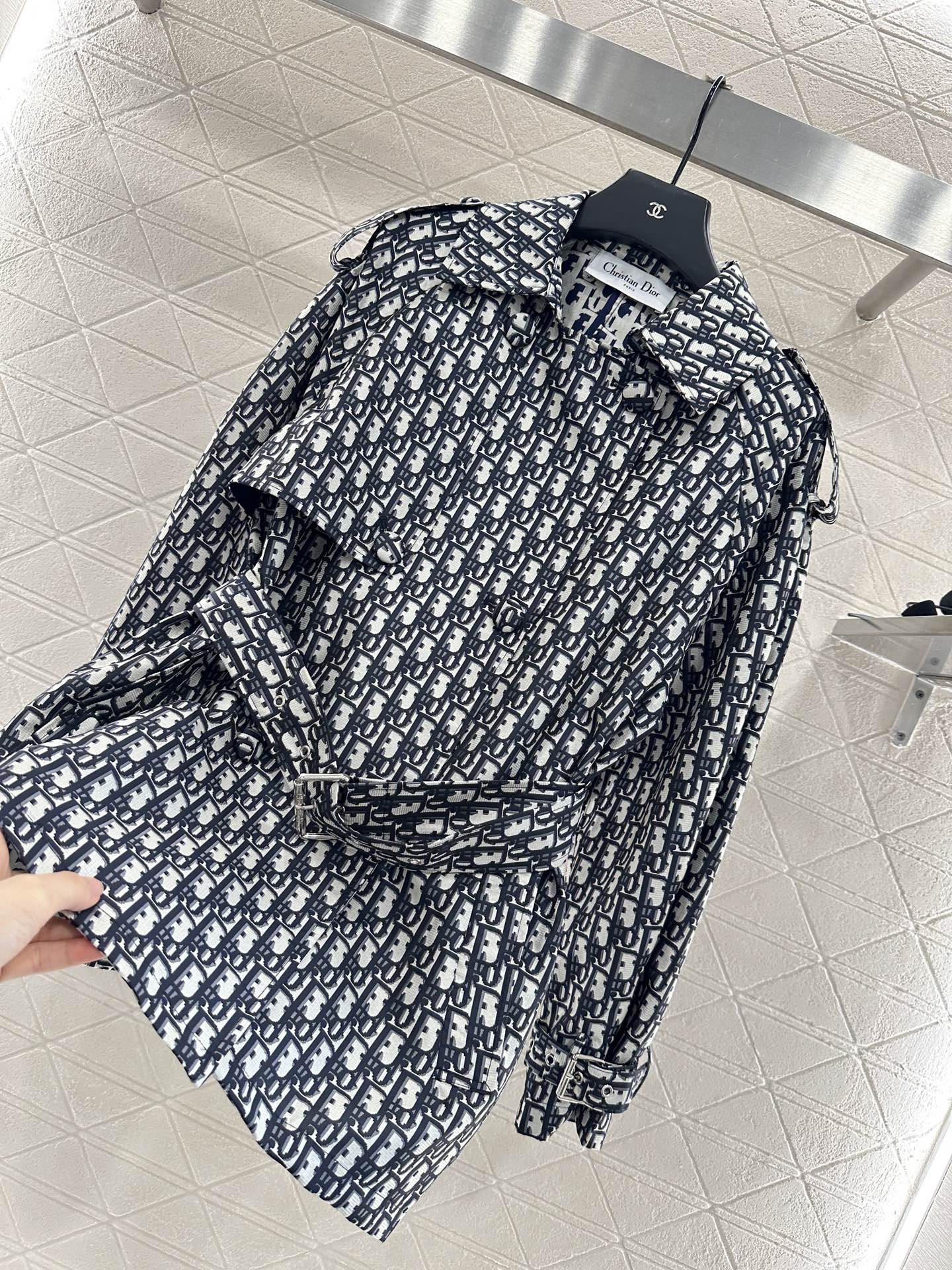 DI 25 jacquard cape double-breasted trench coat