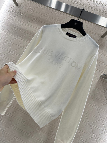 L 25 Beaded letter knitted long sleeves