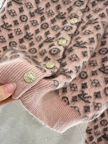 L 25 crew neck jacquard knit cardigan