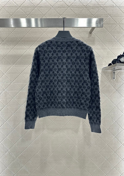 L 25 crew neck jacquard knit cardigan