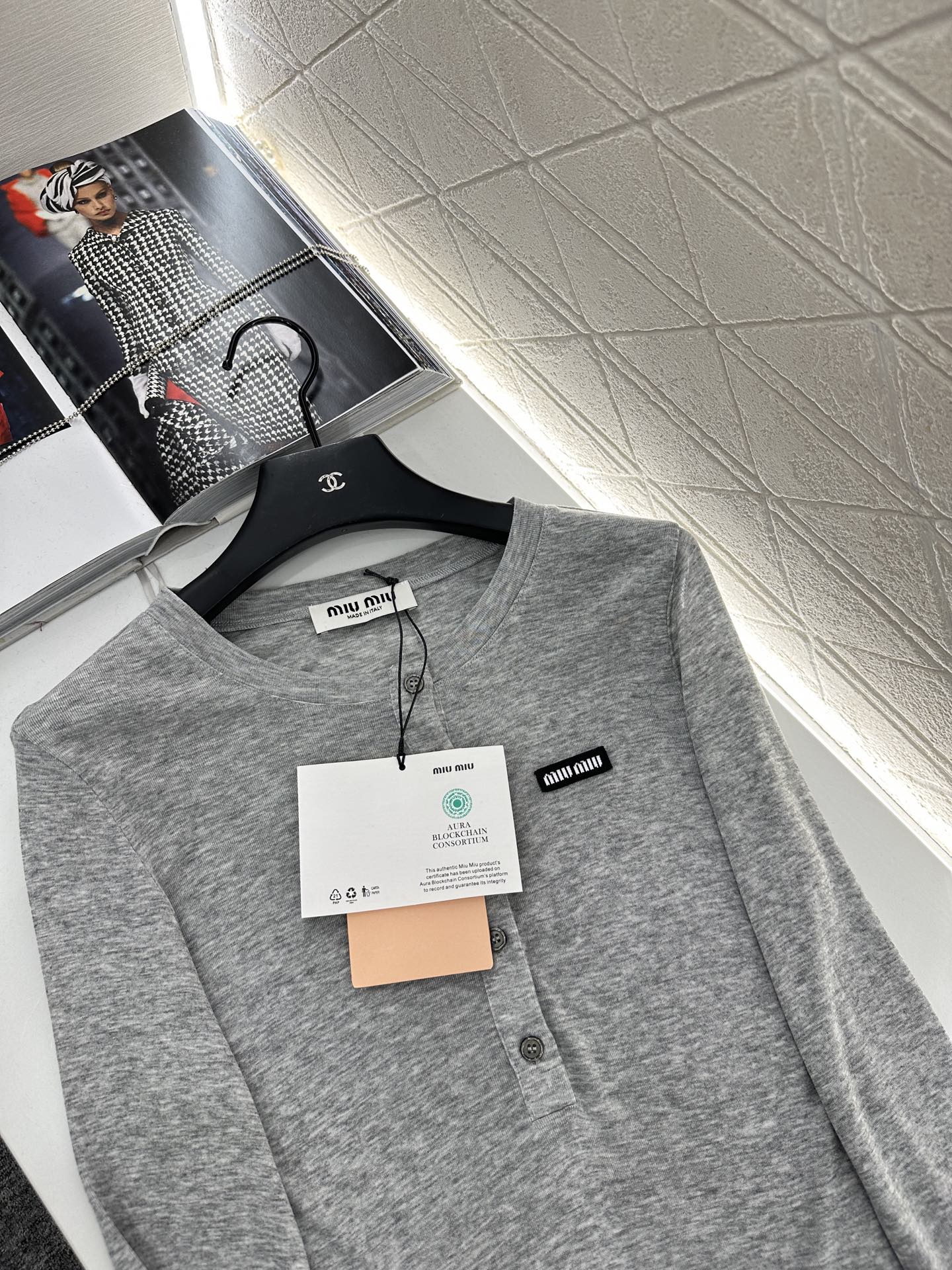 Mi 25 Half-open round neck bottoming shirt
