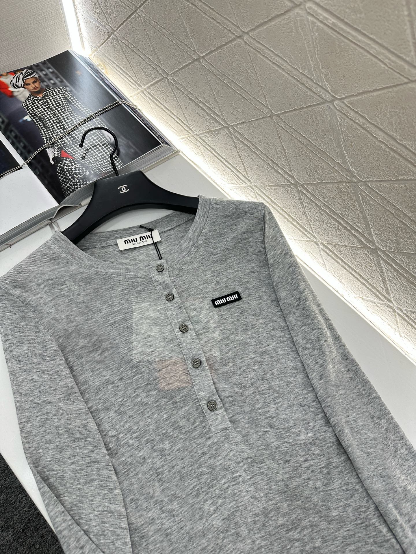 Mi 25 Half-open round neck bottoming shirt