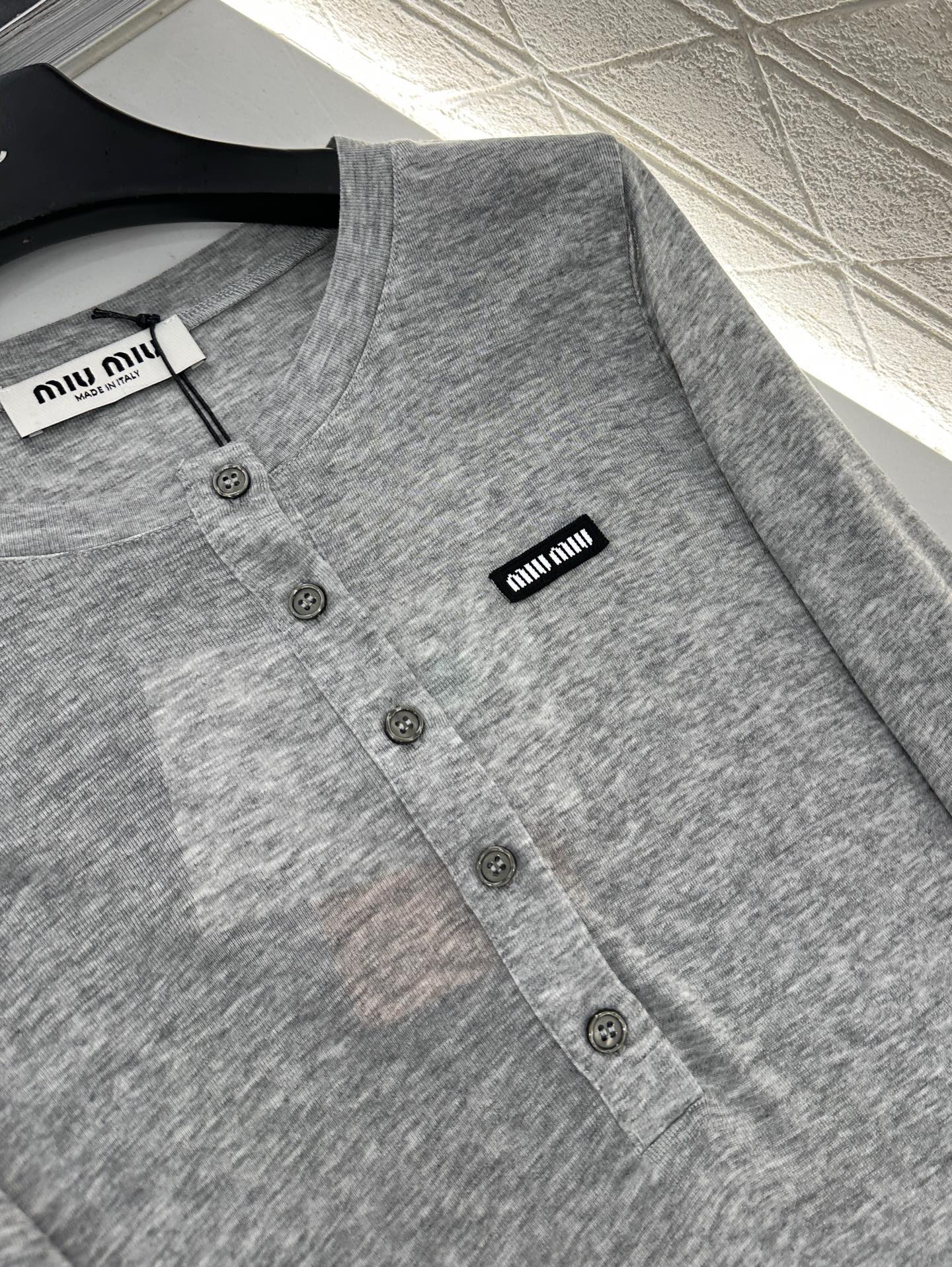 Mi 25 Half-open round neck bottoming shirt