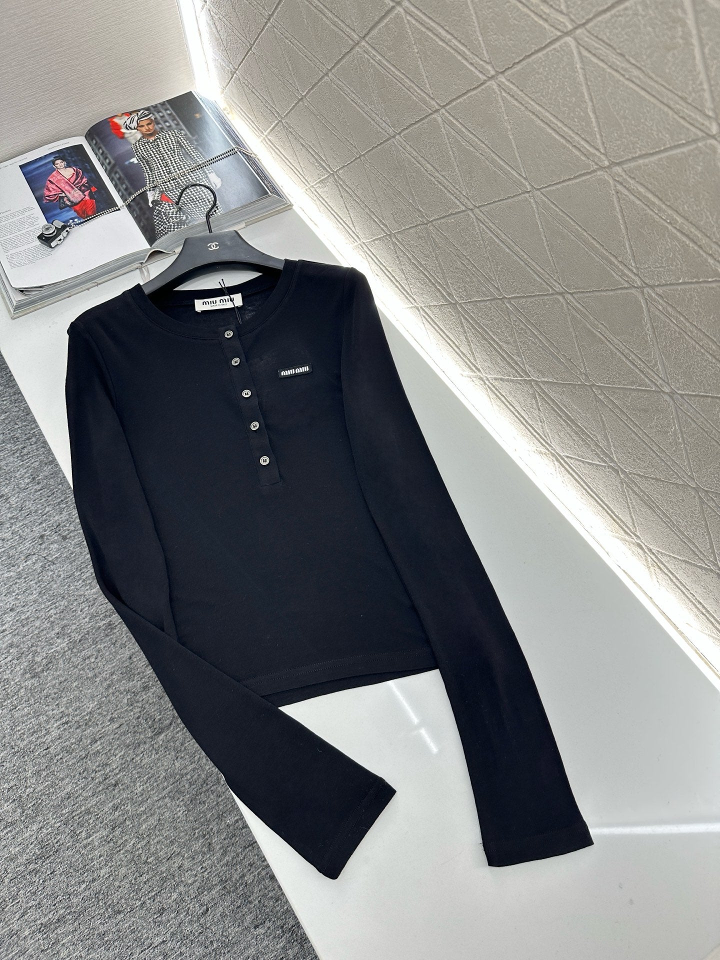 Mi 25 Half-open round neck bottoming shirt