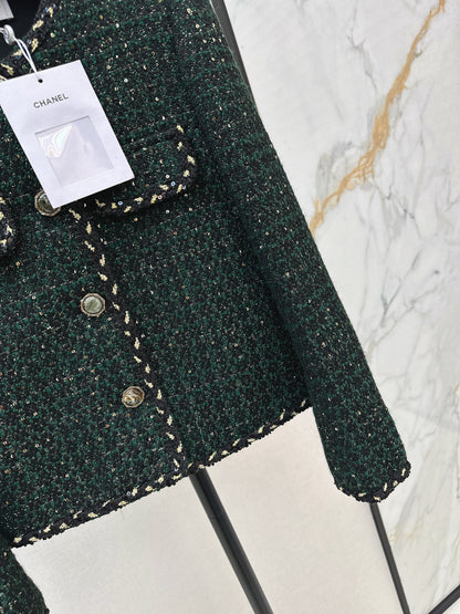 C 25 Trimmed tweed jacket