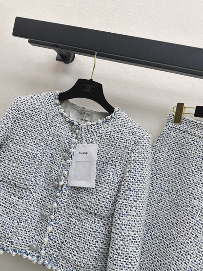 C 25fw Beaded silver tweed suit