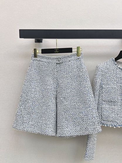 C 25fw Beaded silver tweed suit