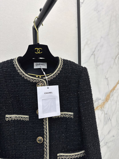 C 25 Trimmed tweed jacket