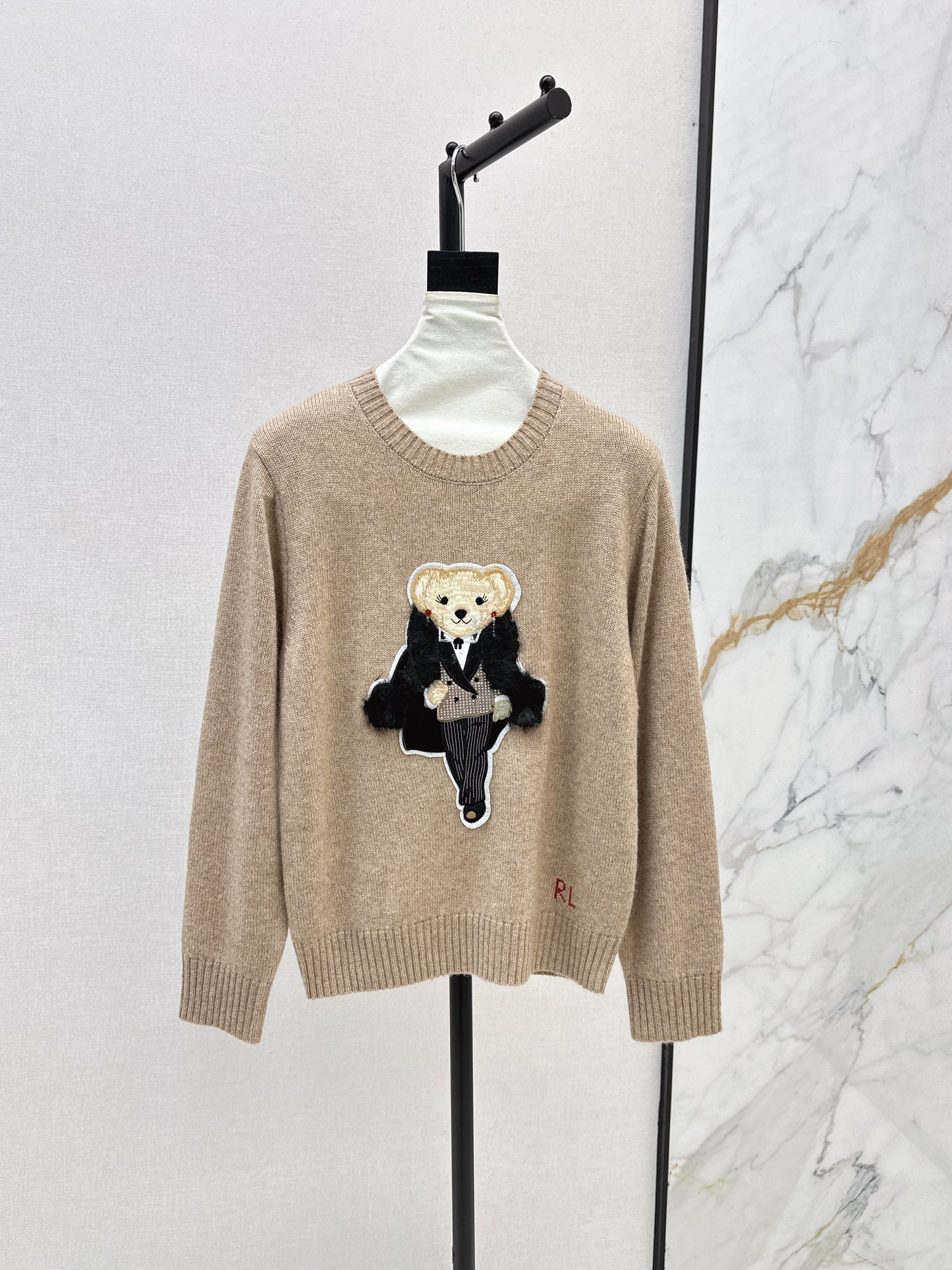 Ral 25 New Bear Embroidered Crew Neck Sweater(white/khaki)