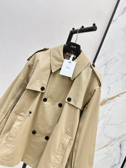 Di 25 Double-breasted cape trench coat