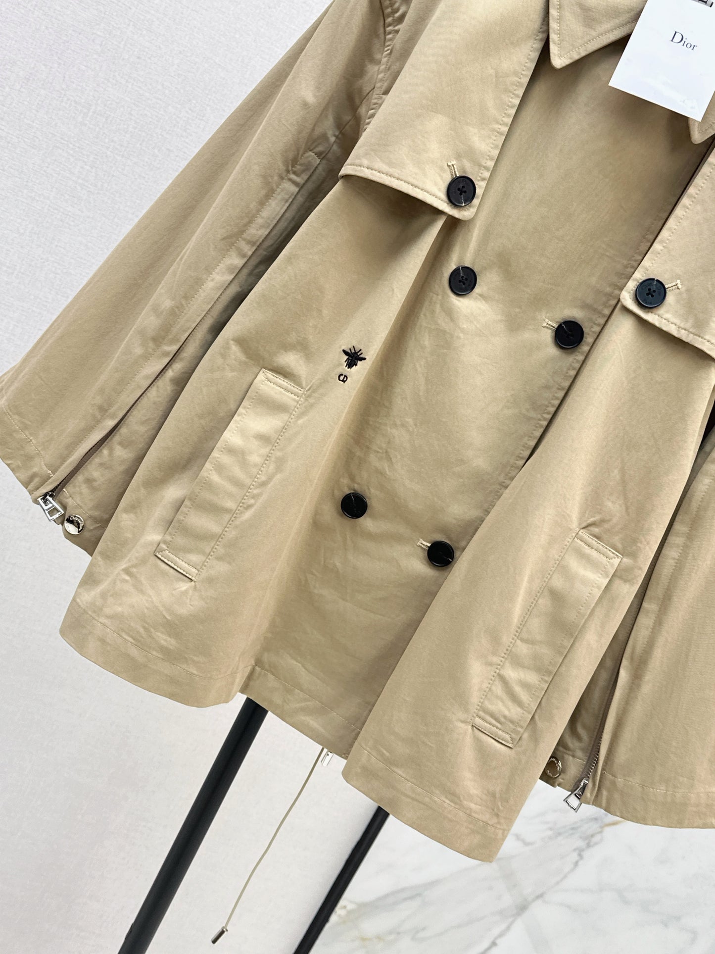 Di 25 Double-breasted cape trench coat